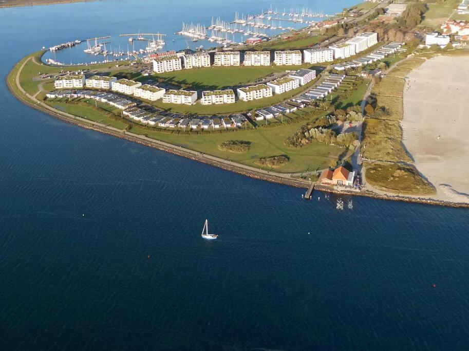 Fehmarn Burgtiefe Suedstrand Meerblick Apartment Meerzeit المظهر الخارجي الصورة